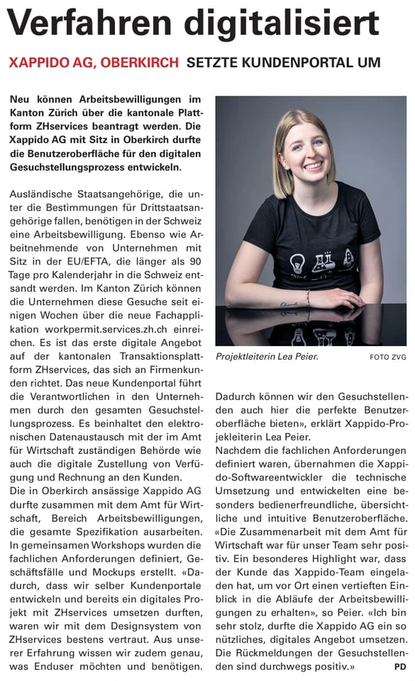 Ausschnitt aus der Surseer Woche vom 11. April 2024: der Bericht «Verfahren digitalisiert» über das digitale Gesuchstellerportal für Arbeitsbewilligungen im Kanton Zürich, mit einem Porträtfoto von Projektleiterin Lea